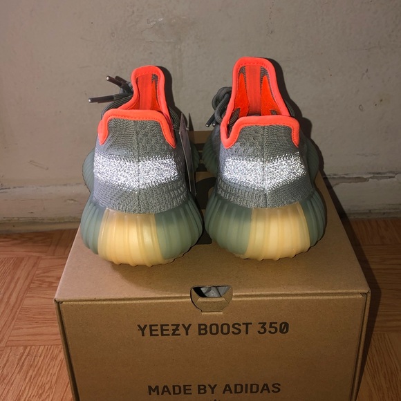 Yeezy Boost 350 V2 (Desert Sage)